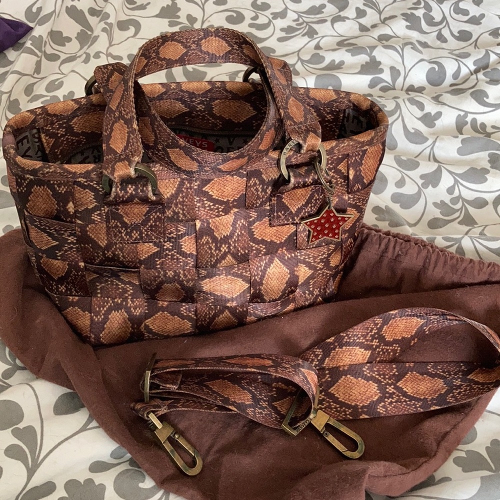 Harveys Python print carriage ring tote